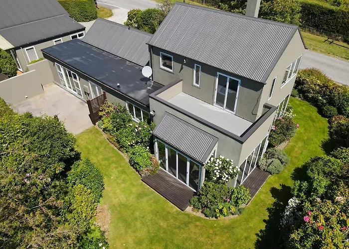 Holiday home Lismore Views Wanaka