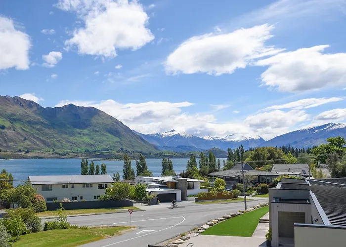 Lismore Views